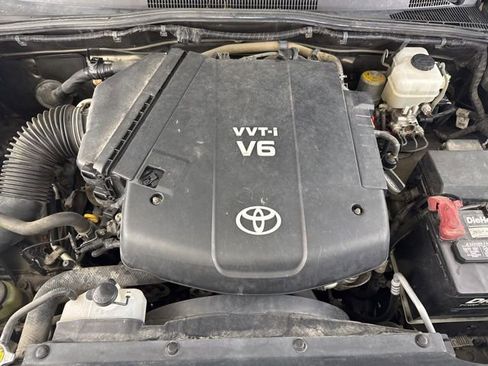 Used 2013 Toyota Tacoma 4x4 Double Cab image 19