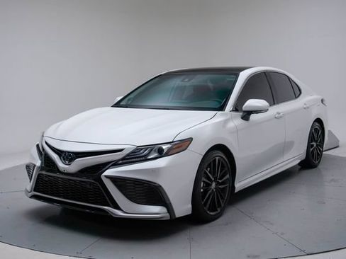 Used 2024 Toyota Camry XSE w/ Navigation Package FWD image 1