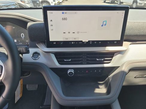 New 2026 Ford Explorer Active AWD/4WD image 10
