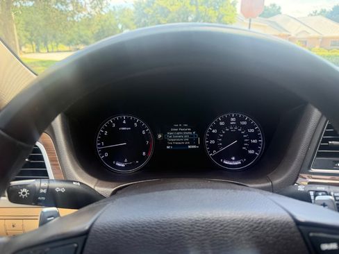 Used 2015 Hyundai Genesis 3.8 RWD image 17