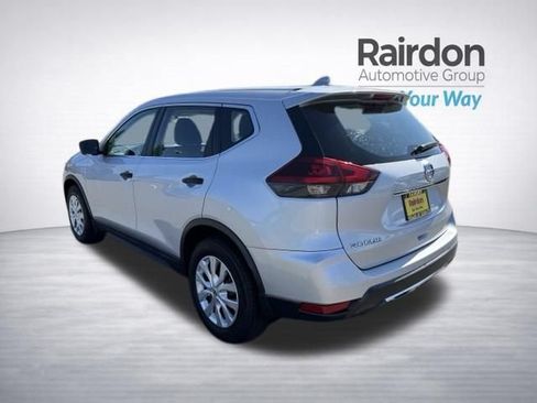 Used 2018 Nissan Rogue S FWD image 5