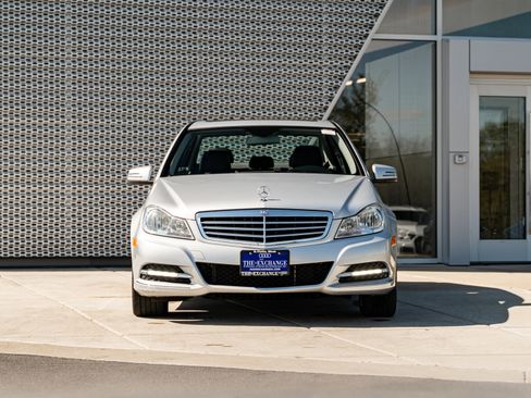 Used 2012 Mercedes-Benz C 300 4MATIC Sedan image 33