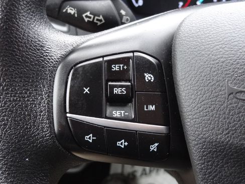 Used 2023 Ford Transit 350 XLT image 19