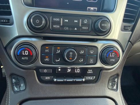 Used 2015 Chevrolet Suburban LTZ AWD/4WD image 29