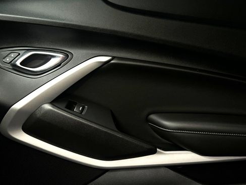 Used 2020 Chevrolet Camaro SS image 21