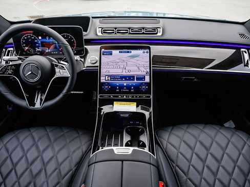 New 2026 Mercedes-Benz S 580 4MATIC Sedan image 10
