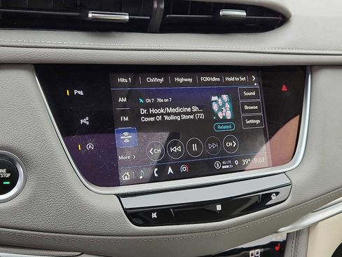 Used 2021 Cadillac XT5 Premium Luxury image 16