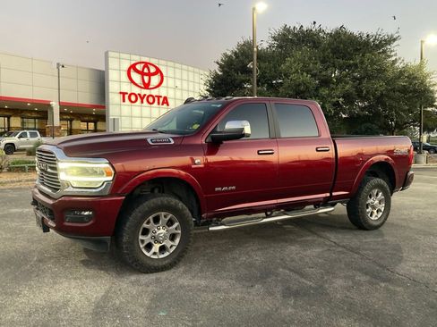 Used 2021 RAM 2500 Laramie AWD/4WD image 1