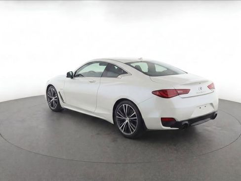 Used 2019 INFINITI Q60 3.0t Luxe RWD image 3