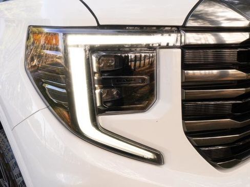 Used 2023 GMC Sierra 1500 AT4 w/ AT4 Premium Package image 33