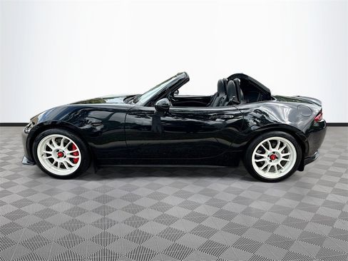 Used 2022 MAZDA MX-5 Miata Grand Touring image 9