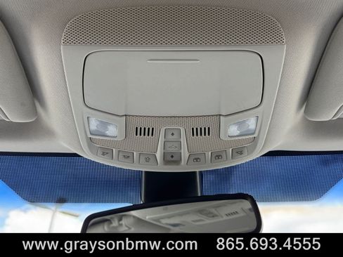 Used 2016 Ford Edge Titanium w/ Equipment Group 302A AWD/4WD image 29