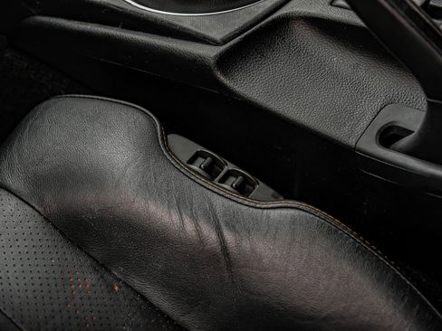 Used 2005 Nissan 350Z Touring RWD image 34