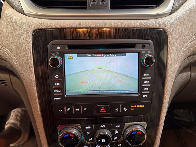 Used 2015 Chevrolet Traverse LTZ AWD/4WD image 18
