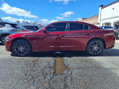Used 2018 Dodge Charger GT image 4