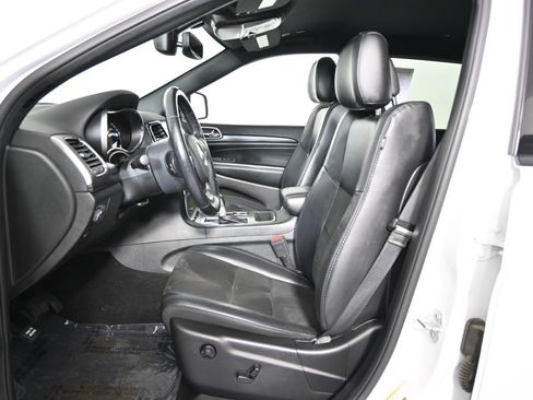 Used 2020 Jeep Grand Cherokee Altitude AWD/4WD image 20