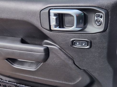 Used 2026 Jeep Wrangler Willys image 7