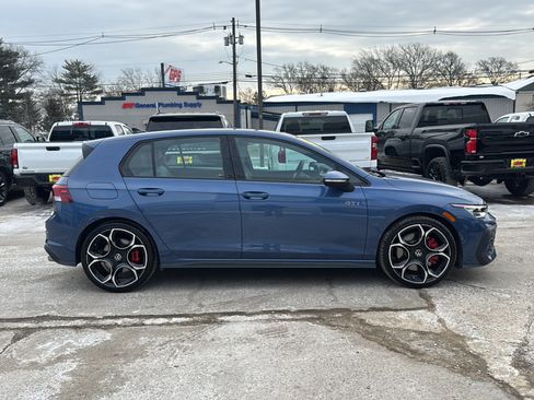 Used 2025 Volkswagen GTI Autobahn image 9