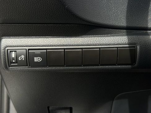 Used 2023 Toyota Corolla SE FWD image 23