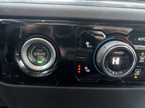 Certified 2023 Chevrolet Silverado 1500 LT image 25