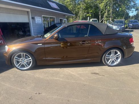 Used 2012 BMW 135i Convertible image 18