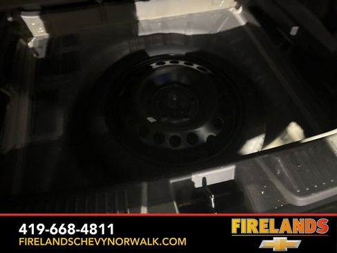 Used 2025 Chevrolet Trax RS w/ Driver Confidence Package image 26