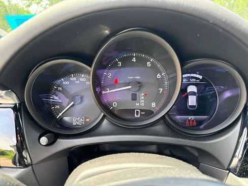 Certified 2026 Porsche Macan AWD/4WD image 12