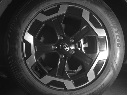 Used 2025 Hyundai Santa Fe SEL image 14