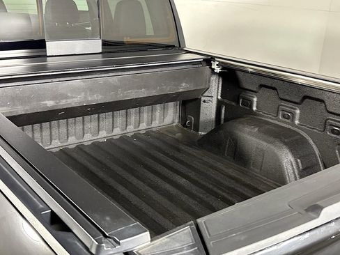 Used 2022 GMC Sierra 1500 Denali w/ Denali Reserve Package image 22