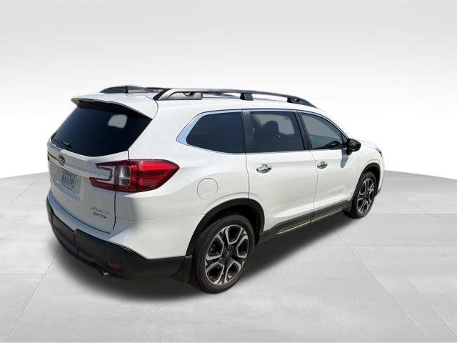 Used 2024 Subaru Ascent Touring AWD/4WD image 3