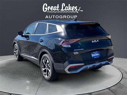 Used 2023 Kia Sportage EX image 3