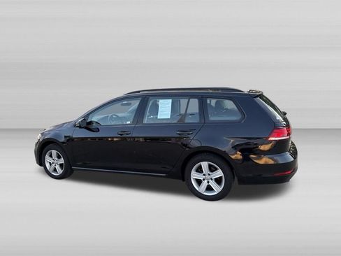 Used 2018 Volkswagen Golf SE FWD image 8