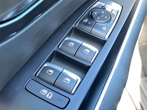 New 2026 Kia Sorento S w/ S Panoramic Sunroof Package image 11