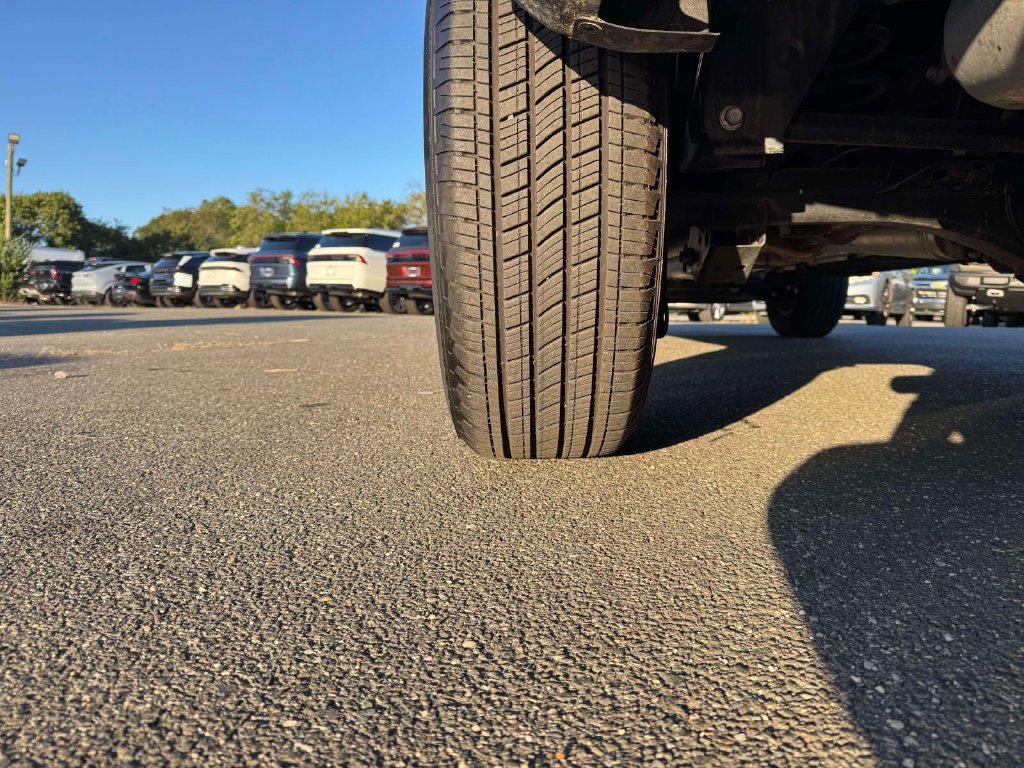 Used 2025 Toyota Tacoma TRD Sport AWD/4WD image 12