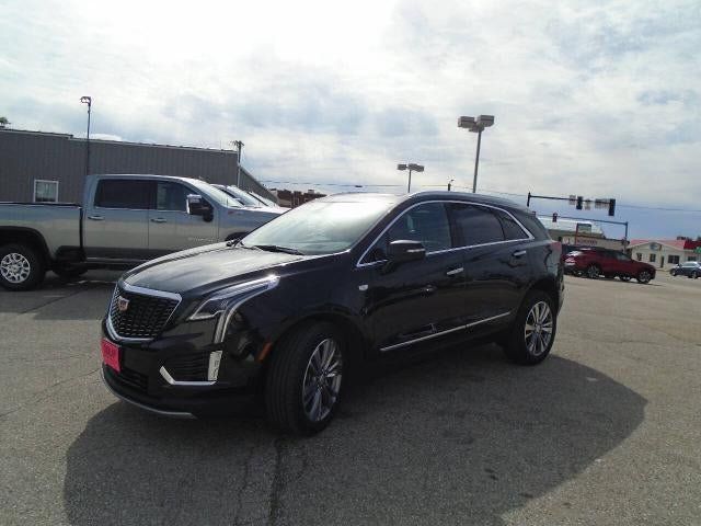 Certified 2025 Cadillac XT5 Premium Luxury w/ Technology Package AWD/4WD image 3
