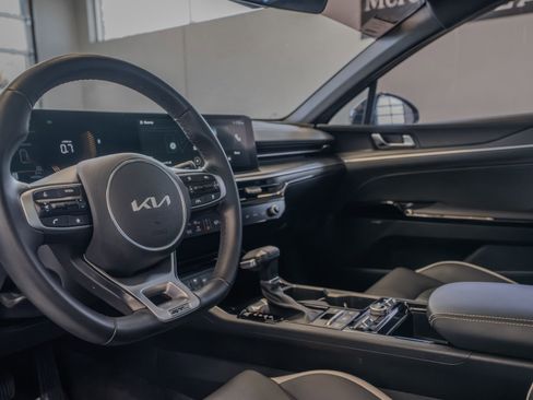 Used 2025 Kia K5 GT-Line w/ GT-Line Premium Package image 7