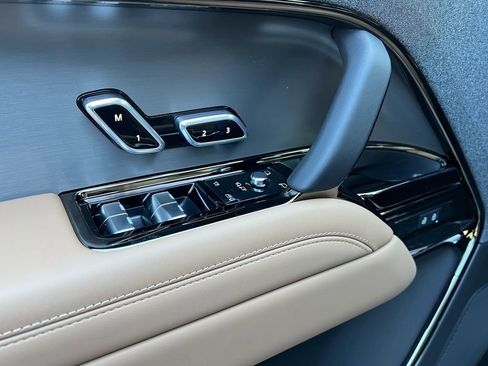 New 2026 Land Rover Range Rover Sport SE image 10