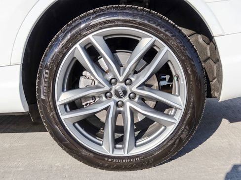 Used 2018 Audi Q7 3.0T Prestige w/ Prestige Package image 40