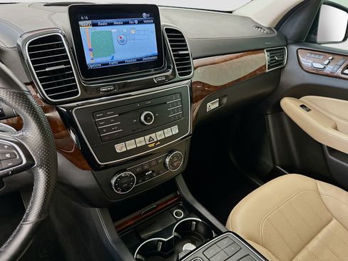 Used 2018 Mercedes-Benz GLS 450 4MATIC image 26