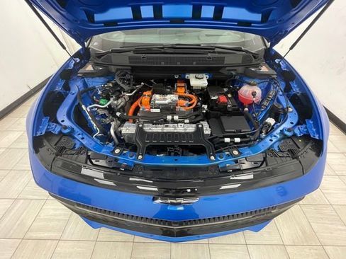 New 2025 Chevrolet Equinox EV RS image 16