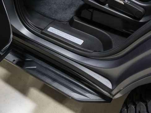 Used 2023 Cadillac Escalade Premium Luxury image 62