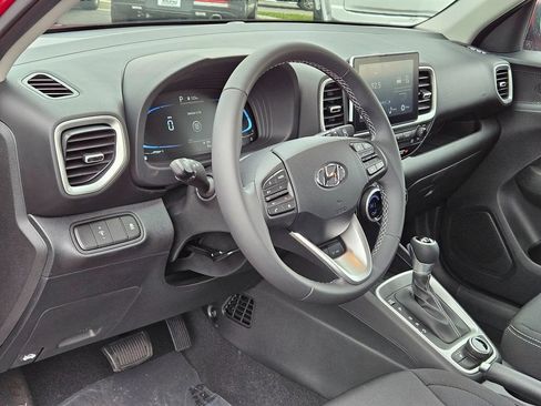 Used 2026 Hyundai Venue SEL FWD image 12