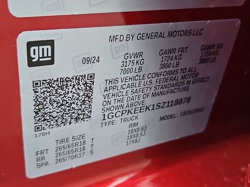 Used 2025 Chevrolet Silverado 1500 RST AWD/4WD image 27