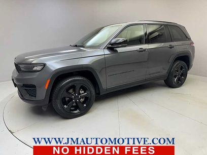 Used 2023 Jeep Grand Cherokee Altitude