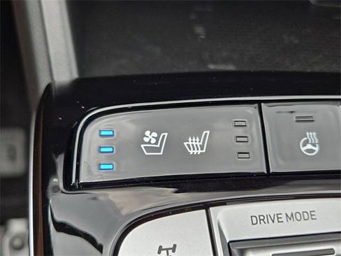 New 2024 Hyundai Tucson Limited image 17