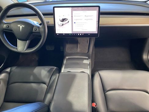 Used 2018 Tesla Model X 75D image 5