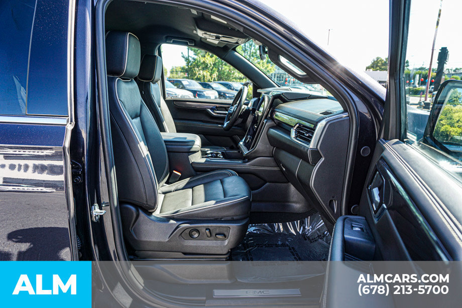 Used 2025 GMC Yukon Elevation AWD/4WD image 26