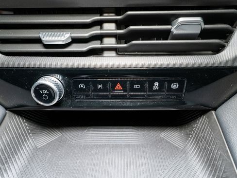 Used 2025 Ford Explorer ST-Line image 22