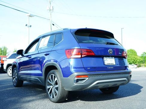 Used 2024 Volkswagen Taos SE FWD image 8
