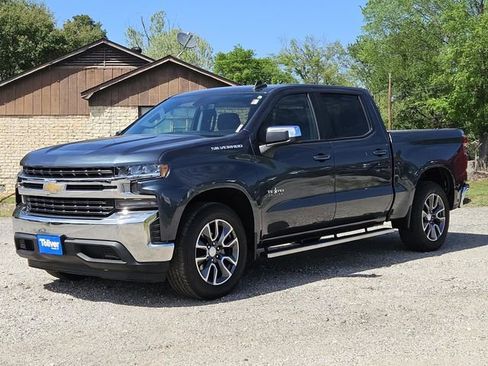 Used 2020 Chevrolet Silverado 1500 LT w/ Texas Edition image 4